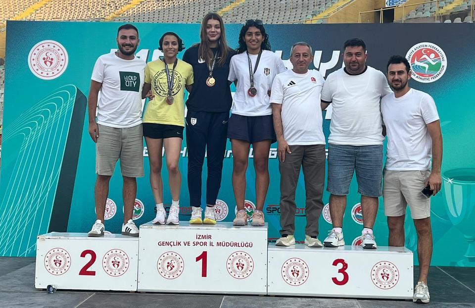 Aydınlı Sude Naz Türkiye ikincisi oldu