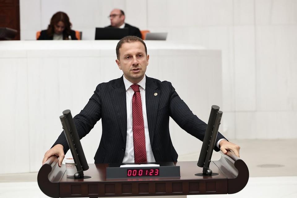 "HALK TV'YE KAYYUM ATANMASI YAYIN POLİTİKASIYLA İLGİLİ DEĞİL" AK PARTİ BURSA MİLLETVEKİLİ AHMET KILIÇ, TBMM'DE KONUŞTU; "ÖZGÜRLÜKLER İLE HUKUKİ SORUMLULUKLAR BİRBİRİNİN ALTERNATİFİ DEĞİLDİR"