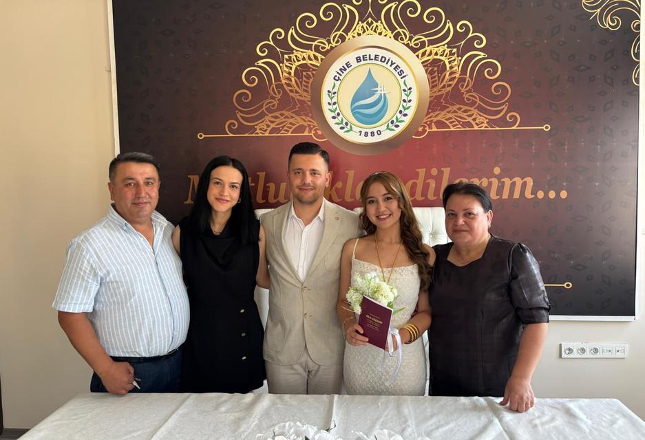 Genç çift, mutluluğa "Evet" dedi