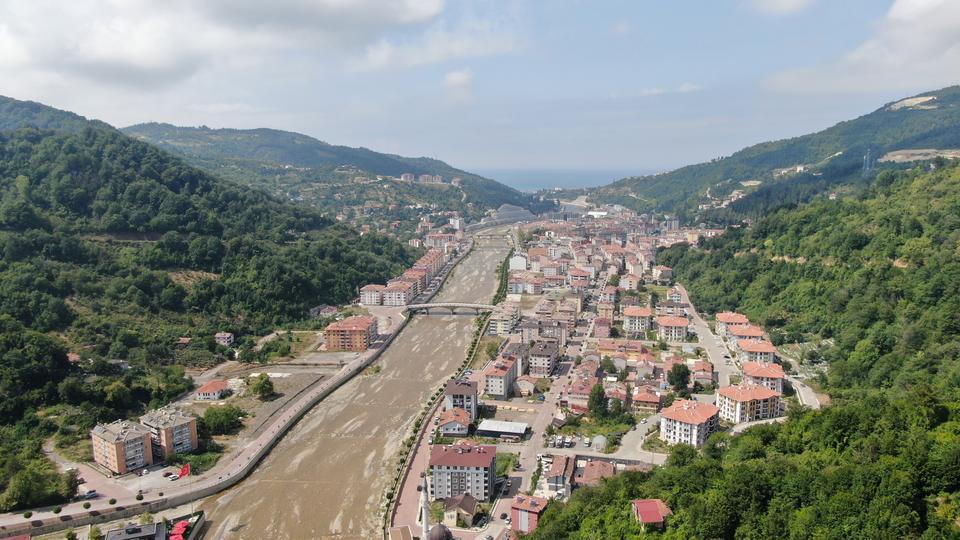Sel felaketinin yıktığı ilçe yeniden inşa edildi
