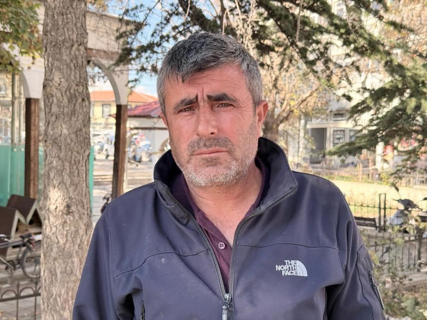 Gıda zehirlenmesi sonucu hayatını kaybeden ailenin yakınları: "Sorumluları kimse cezalarını çeksin"