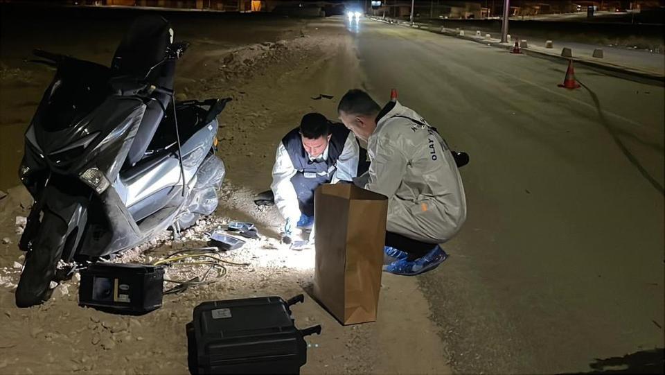 Devrilen motosikletin genç sürücüsü ağır yaralandı