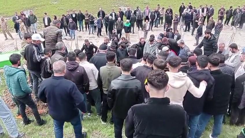 Dere yatağına düşen çocuk boğuldu