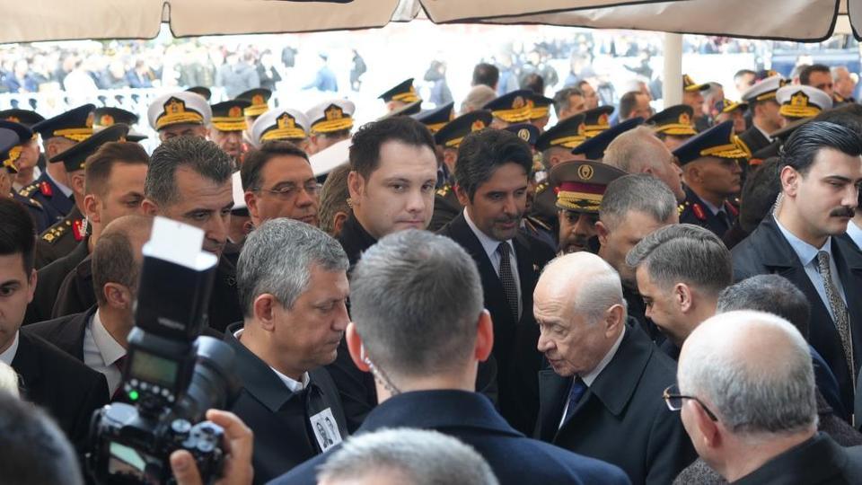 Helikopterin düşmesi sonucu şehit olan ASELSAN teknisyenleri için tören düzenlendi