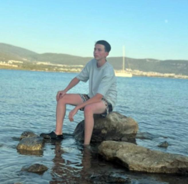 EHLİYET SINAVINDA KALP KRİZİ GEÇİREN ADAY HAYATINI KAYBETTİ KALBİ SINAV HEYECANINA DAYANAMADI