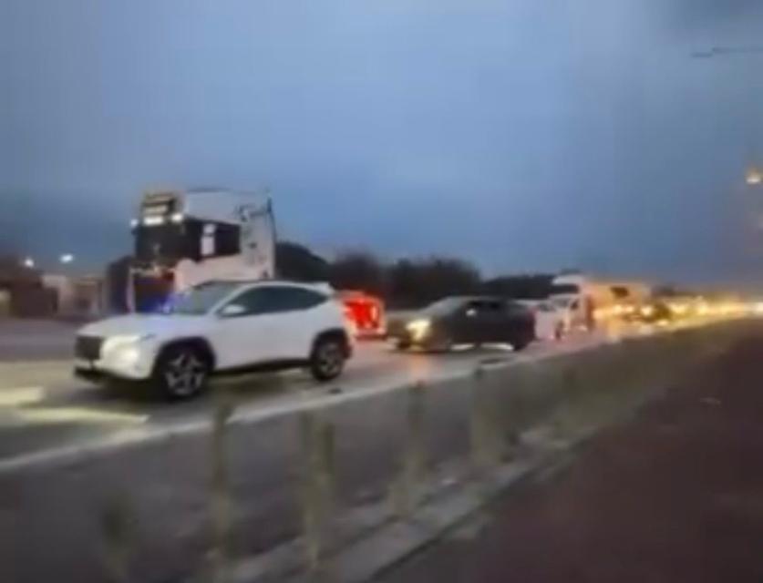 6 araçlı zincirleme kaza: 1 yaralı