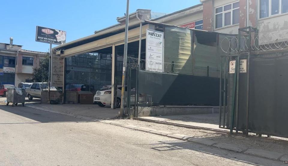 Sanayi sitesindeki kavgada köpek öldürüldü