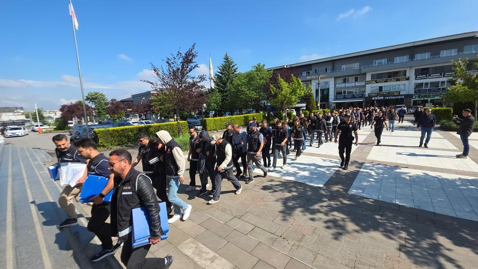 Öğrencileri staj yapıyor gibi gösterip haksız kazanç tespit edildi