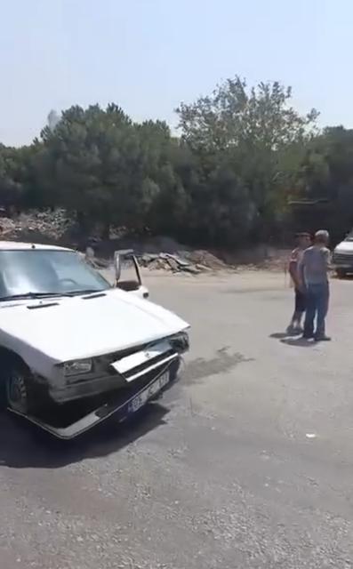 Aydın'da kargo aracıyla otomobil çarpıştı