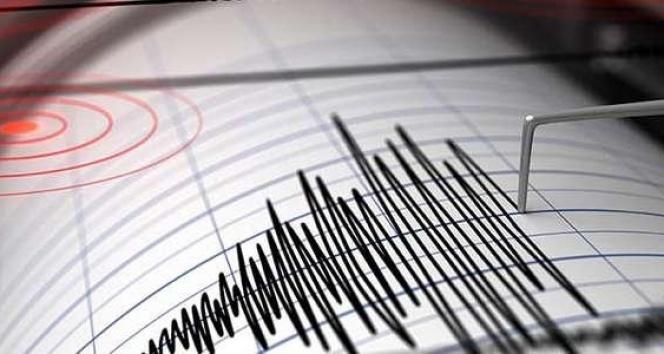 Peş peşe iki deprem korkuttu