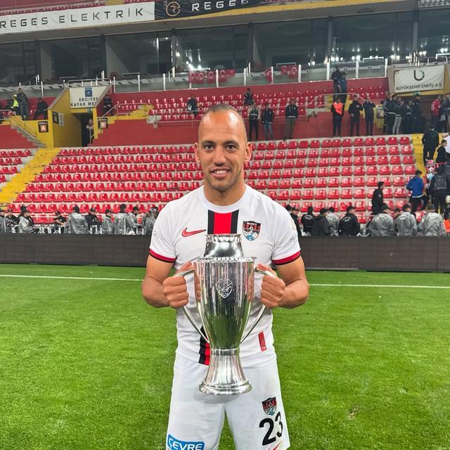 Aydınlı futbolcu Mert Örnek Batman Petrolspor'da