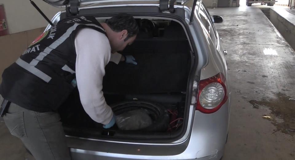 22 kilo 662 gram esrar ele geçirildi