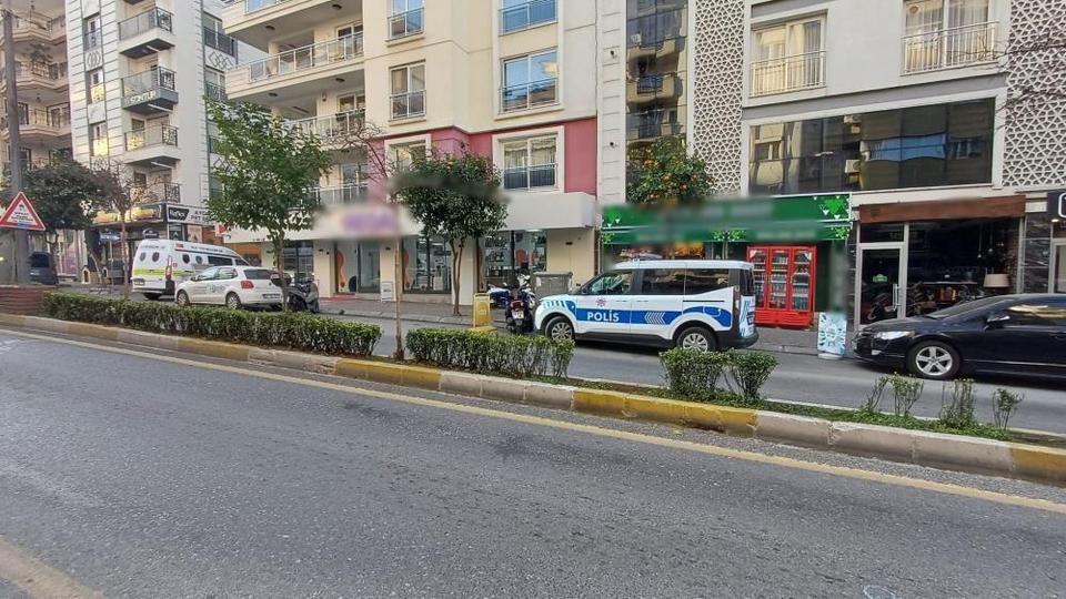 Aydın'da işyerine silahlı saldırı: 12 el ateş ettiler