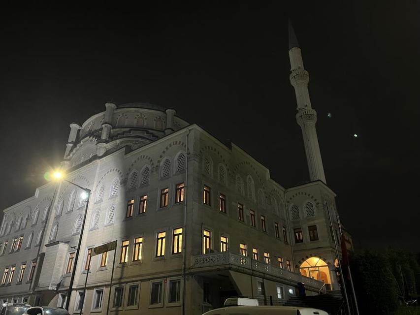 Cami tuvaletinde şüpheli ölüm! Yaşlı adam hareketsiz halde bulundu