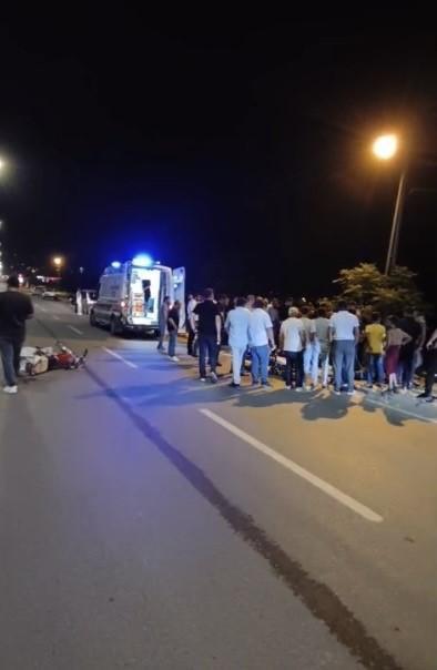 2 motosikletin karıştığı kazada sürücüler yaralandı
