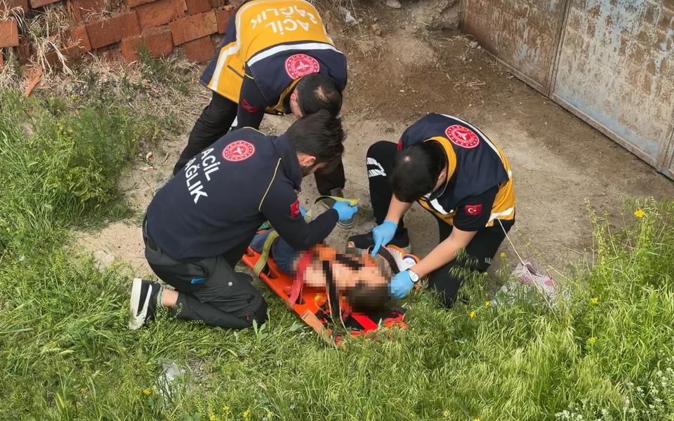 İki yaşındaki çocuk balkondan düştü