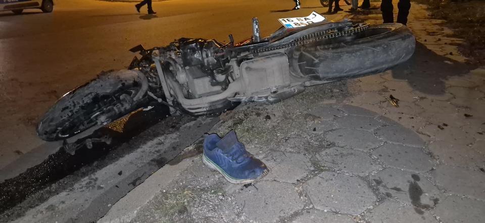 Bir aylık evli genç motosiklet kazasında öldü