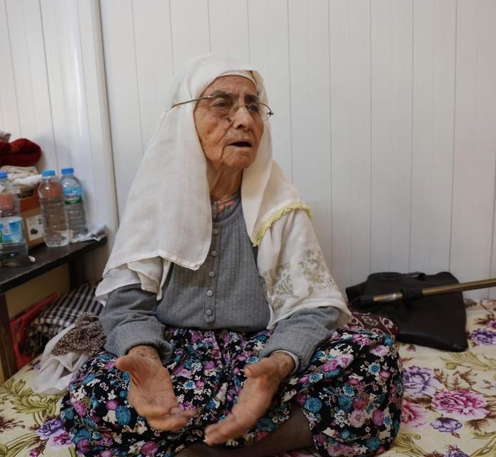 101 YAŞINDAKİ HATİCE KÜBRA NİNE'NİN İMRENDREN ÖLÜMÜ ŞEHADET, SALAVAT VE TEKBİR GETİREREK 101 YILLIK ÖMRÜNÜ TAMAMLADI