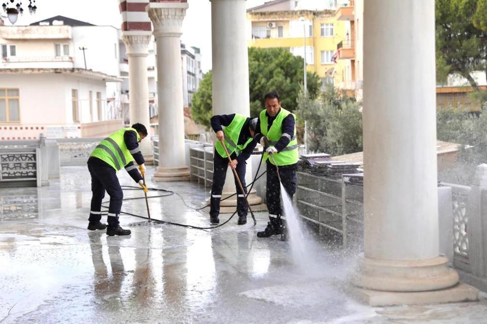 Didim'deki camilerde Ramazan ayı öncesi temizlik çalışmaları yoğunlaştırıldı