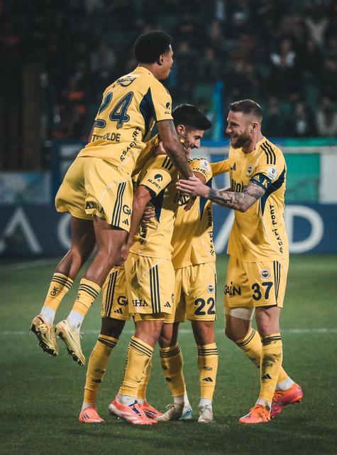 Fenerbahçe'den, Rizespor'a karşı 13 maçlık galibiyet serisi