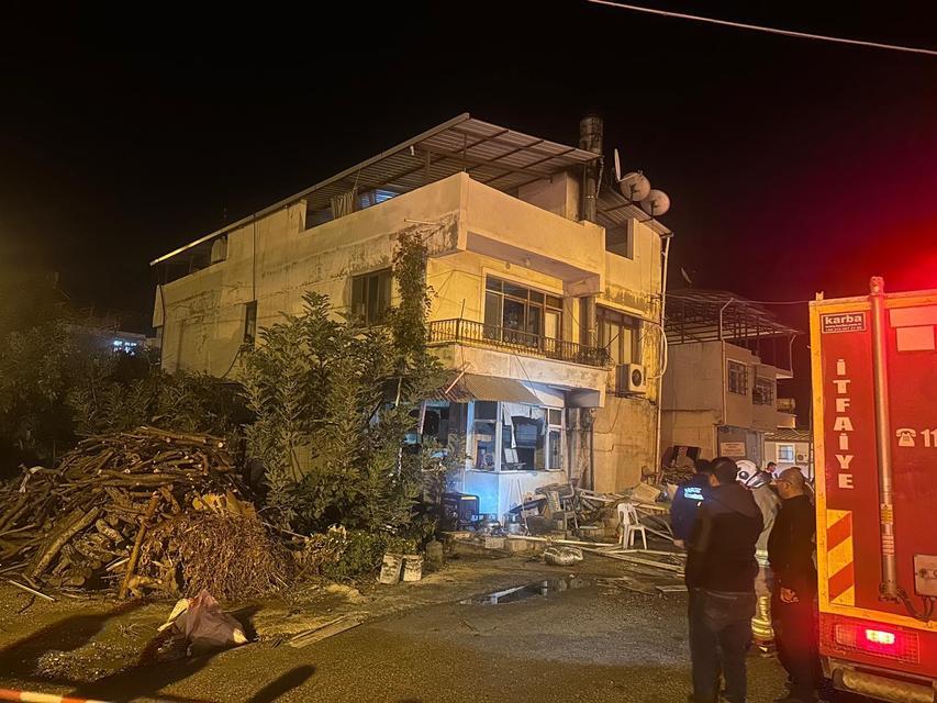 Yangın çıkan fırında tüp patladı
