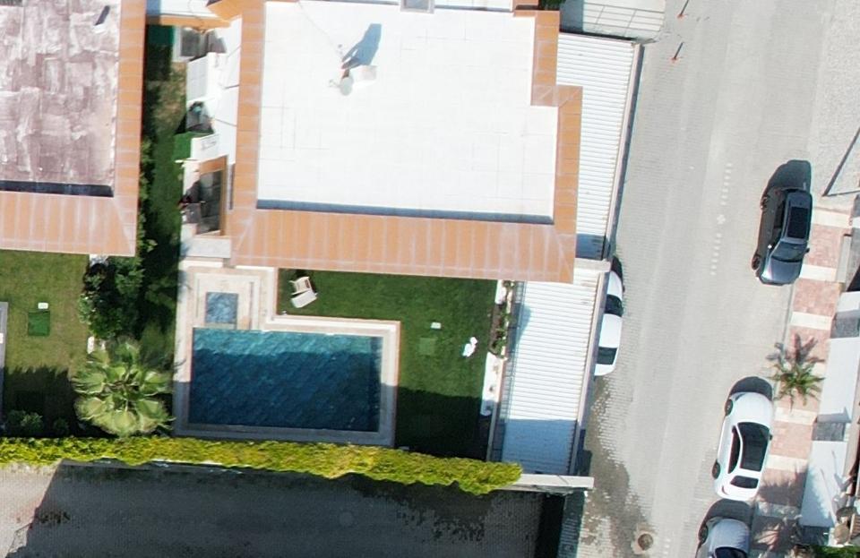 BAŞKAN ZEYREK'İN YARALANDIĞI KAZADA ŞOK DETAY ELEKTRİK TESİSATI STANDARTLARA AYKIRI KURULMUŞ MANİSA CUMHURİYET BAŞSAVCILIĞI BÜYÜKŞEHİR BELEDİYE BAŞKANI FERDİ ZEYREK'İN AĞIR YARALANDIĞI ELEKTRİK AKIMINA KAPILMASI OLAYIYLA İLGİLİ BAŞLATTIĞI SORUŞTURMADA 20'DEN FAZLA KİŞİNİN İFADESİNE BAŞVURDU