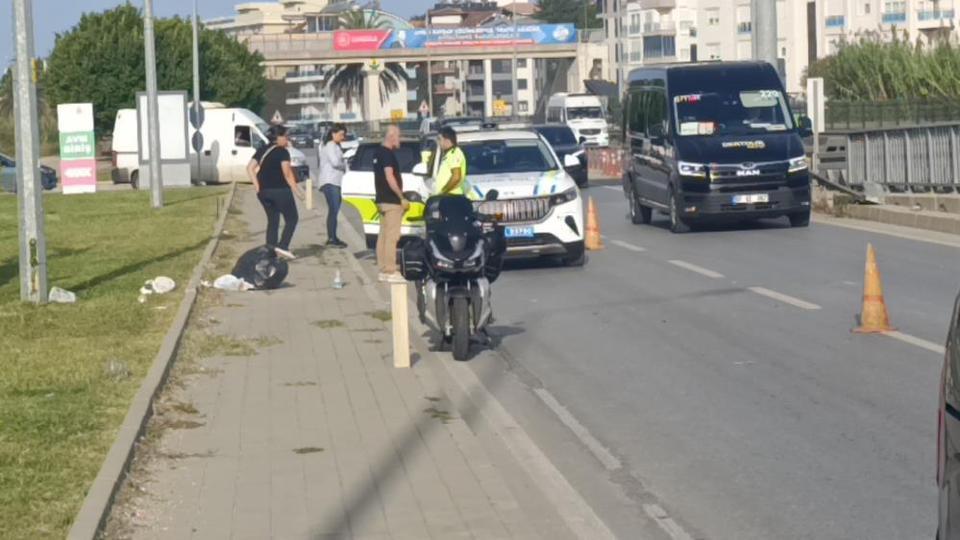 Motosiklet ile otomobil çarpıştı: 1 yaralı