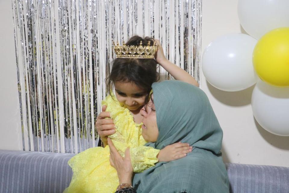 Aile fotoğrafından geriye o kaldı: Alye’nin doğum günü yürekleri yaktı