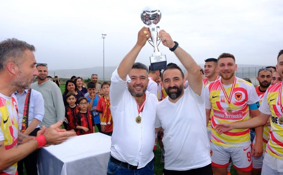 Yamalakspor'da şok ayrılık