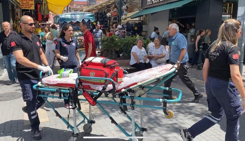 Bisikletten düşen şahıs sağlık ekipleri yanına gelince ayaklanıp gitti