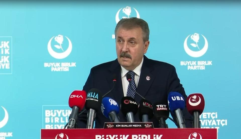 Mustafa Destici’den “Kızılcık Şerbeti” dizisine tepki