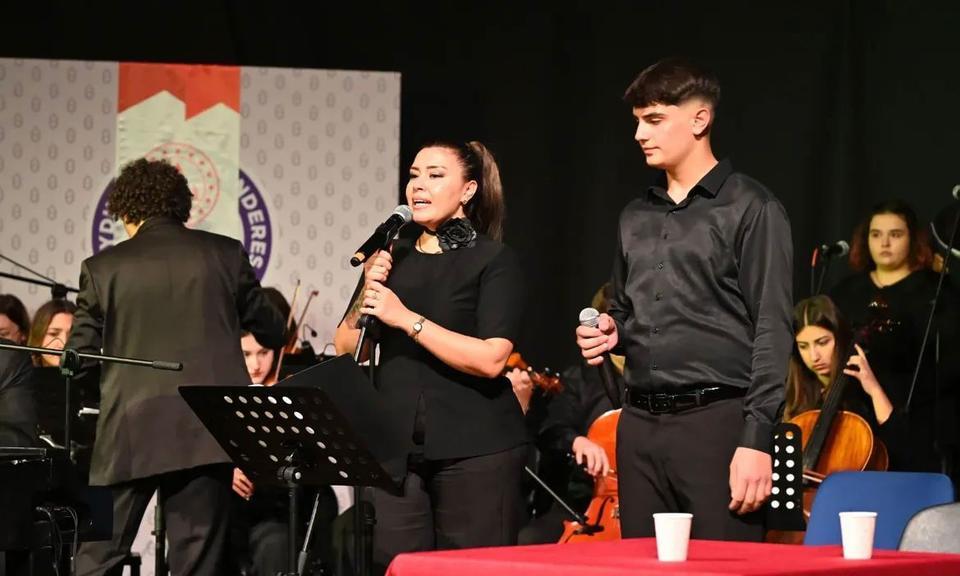 Aydın, “Kim Var?” ile gençliğin sesini duyurdu