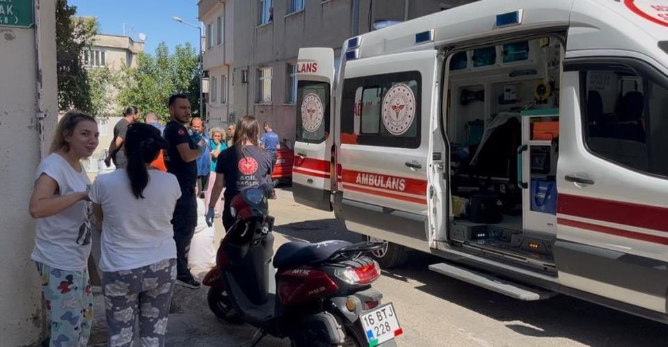 Motosiklet bisiklete çarptı: 3 çocuk yaralandı
