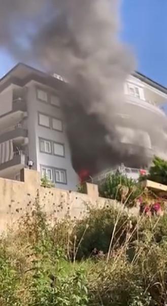 5 katlı binada korkutan yangın