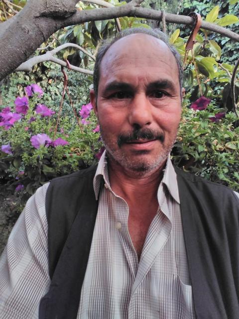 Besici ahırda ölü bulundu