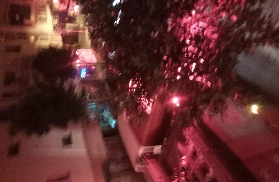 Efeler’de gece yarısı korkutan yangın