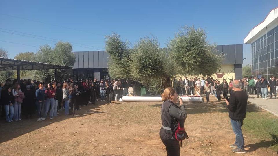 ADÜ’de gerçek tatbikat gibi deprem alarmı
