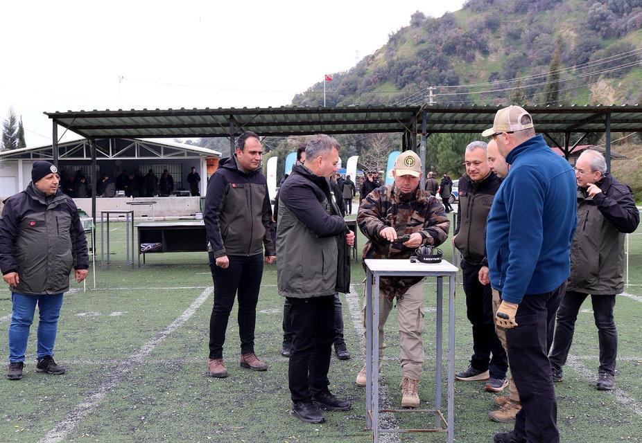 AYDIN'DA ORMANCILARA SİLAH EĞİTİMİ VERİLDİ