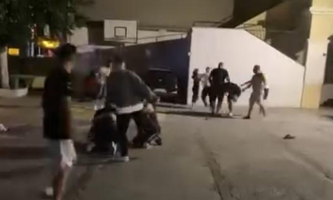 Kuşadası'nda otopark ücreti kavgası kamerada