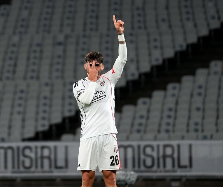 Jota Silva ilk kez 11’de başladığı maçta golünü attı