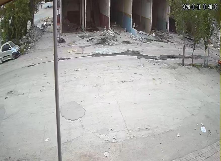Aydınlatma direğinden düşen şahıs hayatını kaybetti