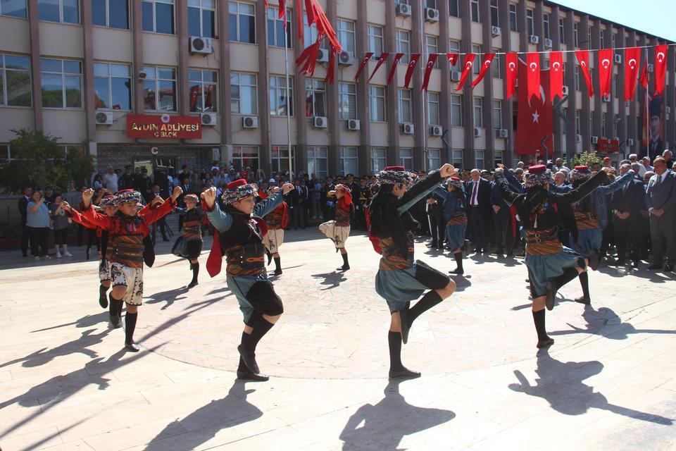AYDIN'DA 30 AĞUSTOS ZAFER BAYRAMI'NIN 104. YIL DÖNÜMÜ COŞKUYLA KUTLANDI