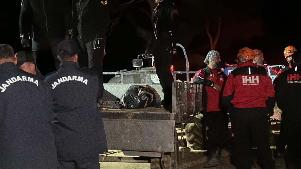 Müdür yardımcısının cansız bedeni morga kaldırıldı