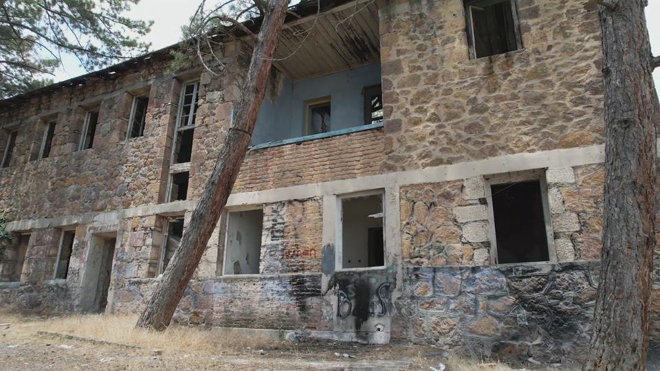 ANKARA'NIN YANI BAŞINDA TERK EDİLMİŞ ISSIZ BİR KÖY: KAYI KÖYÜ