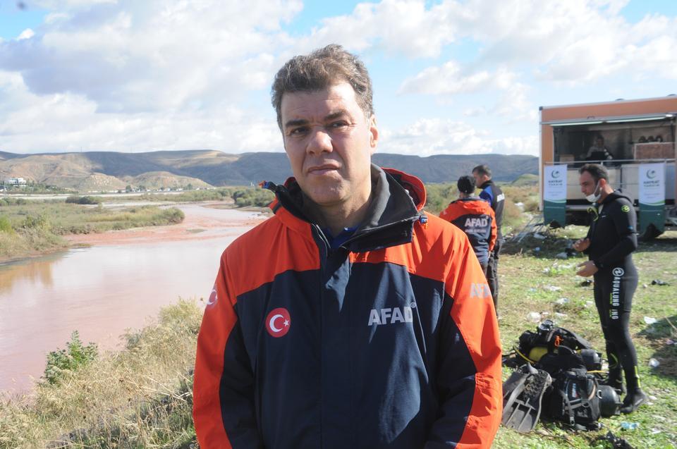 DİCLE NEHRİ'NDE KAYBOLDUĞU DEĞERLENDİRİLEN ÇOCUK ARANIYOR
