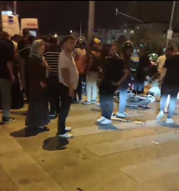 Motosiklete otomobil çarptı: 1 ölü, 1 yaralı