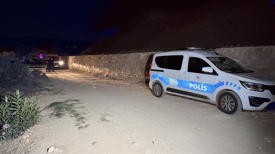 Seyir tepesinde dehşet! 1 kadın ve 2 erkek öldürüldü