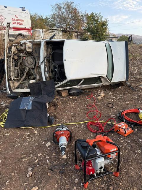 Trafik kazasında sürücü yaşamını yitirdi