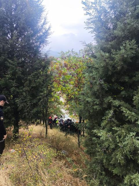 Otomobil şarampole uçtu: 4 kişi yaralandı