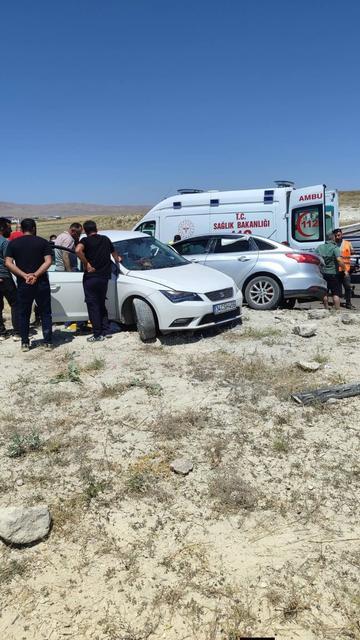 KAYSERİ'DE FECİ KAZA: 2 ÖLÜ, 9 YARALI